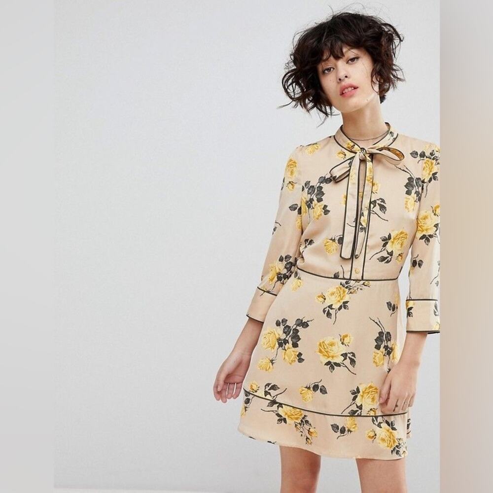 JOA Bow Tie Floral Dress in Flax Multi NWT